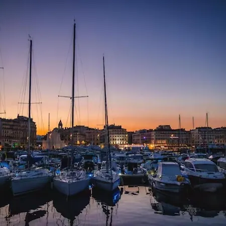Apartment Vieux Port Proximite Panier Clim Cachet Marseilles